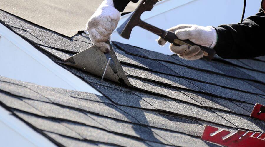 Expert Emergency Roof Repairs services in McLain, MS